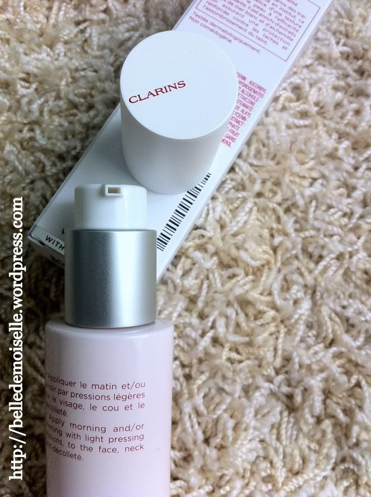 Review Clarins Whitening Velvet Emulsion (White Plus HP Sea Lily