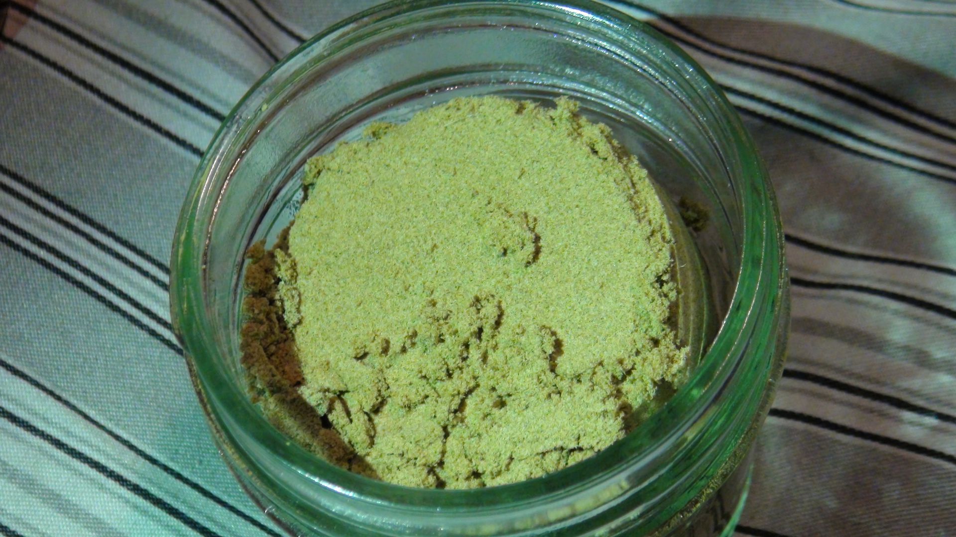 The fastest way to get Kief 100 Kief Machine! Rollitup