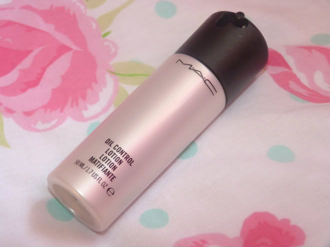MAC oil control lotion review