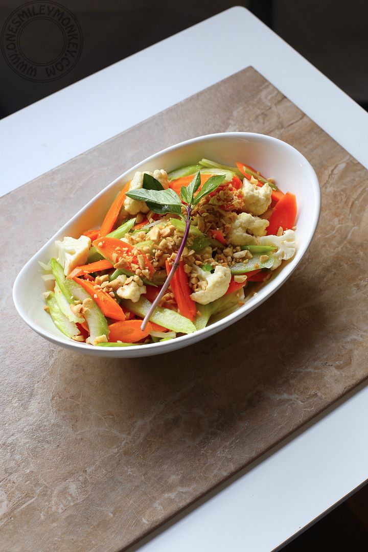 Carrot and Cauliflower Salad with Coconut Milk Dressing {Recipe}