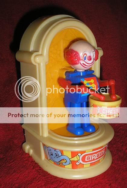   Vintage Wind Up Circus Clown Robot Drummer Musical Toy Bank MIB  