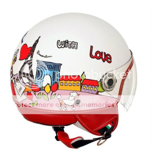 Echi di amore e moda per il casco LOVE PARIS, fondo bianco e profili